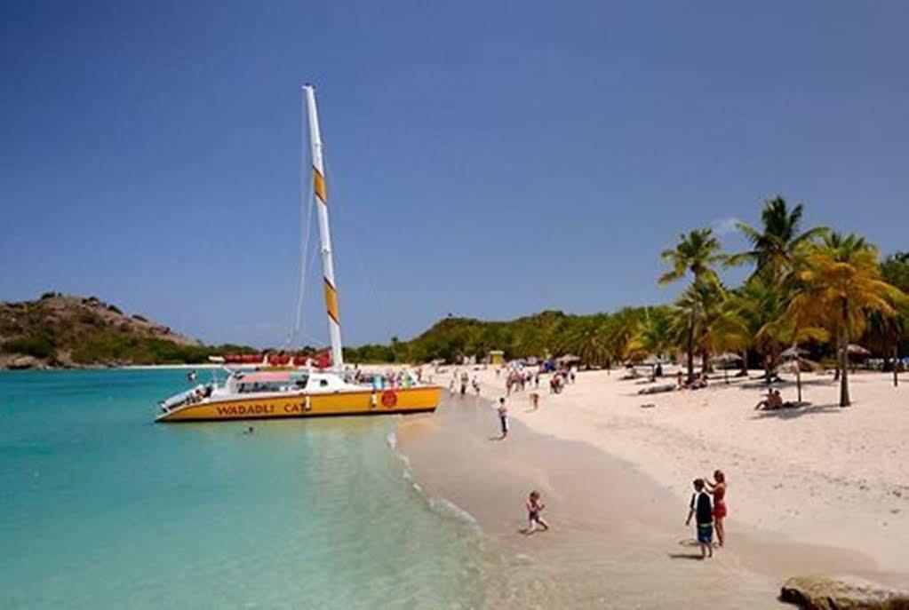 Grand Royal Antiguan Beach Resort Five Islands Village Εξωτερικό φωτογραφία